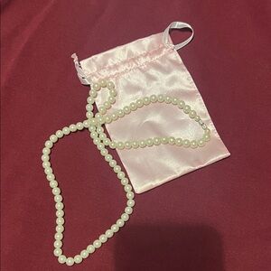 Elegant Pearl Necklace with Pink Satin Pouch